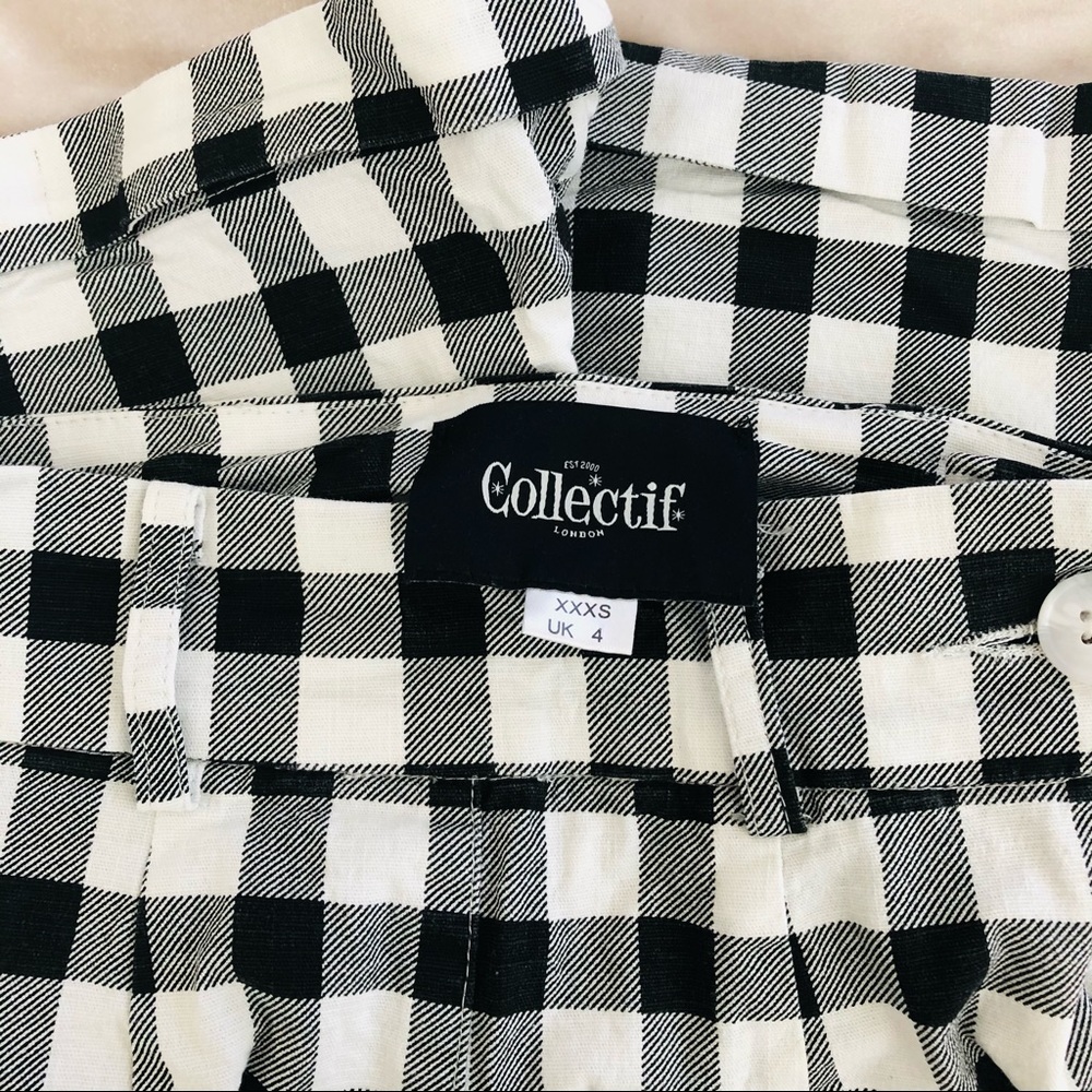 Sold HP🎉  Collectif Gingham Heart Mainline Shorts - Picture 5 of 8
